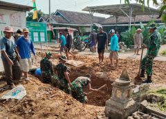 Gorong-gorong Dusun II Kampung Sukanegara Mulai Digarap Personel Satgas TMMD ke 125 Kodim 0411/KM
