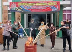 Berkekuatan Hukum Tetap Kejari Metro Musnahkan Barang Bukti 41 Perkara Pidana 