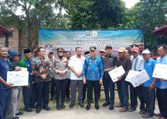 Wali Kota Metro Salurkan Alat Pertanian 19 Unit Traktor Senilai 9.8 M