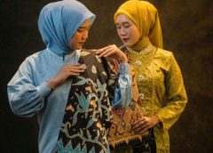 Merajut Benang Emas di Tengah Tugas Negara: Perjalanan Asri Bangkitkan Tapis Lampung