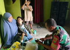 Jumat Berkah : Serka M. Royani Sambangi Anak Penderita Kelumpuhan Otak di Kalirejo