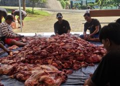 Demokrat Lampung Berkurban, Bagikan 500 Paket Daging untuk Warga dan Pengurus