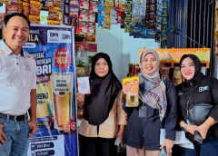 BRI Branch Officr Manna Dorong Pedagang Pasar Kutau Naik Kelas Lewat Transaksi QRIS
