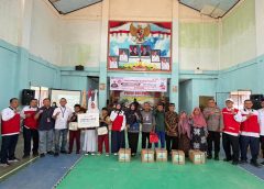 Peringati HUT PMI ke-81 dan PSHT ke-104, YBM BRILiaN Salurkan 20 Paket Pendidikan di Pringsewu