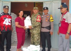 Babinsa Koramil 411-06/Seputih Raman Dampingi Penyaluran Bantuan Pangan Bulog